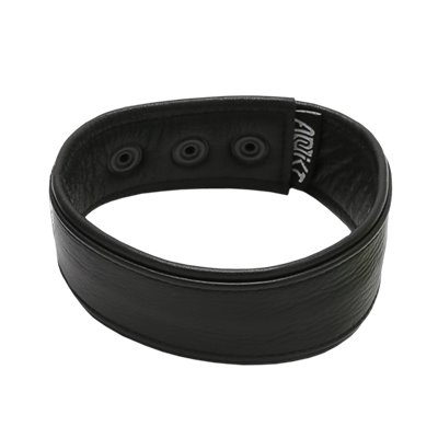 Addikt Leather Armband: Black